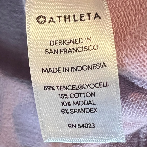 Athleta Pink Long Sleeve Athleisure Top Size Small - Picture 4 of 4